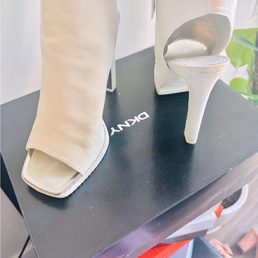 DKNY Cream Heels Sleek Modern Design